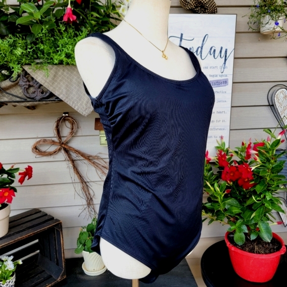 CATALINA ♡ Gorgeous Black Ribbed 1pc Swimsuit with Large Padded Bralette L 12-14 - Picture 3 of 11